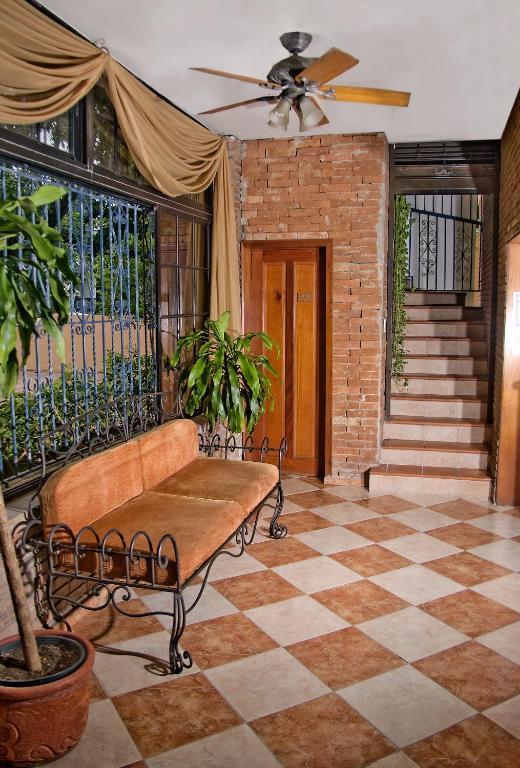 Carey House Hotel ซานโตโดมิงโก ภายนอก รูปภาพ